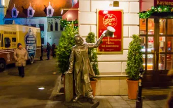 Statua nel centro di Bratislava, Slovacchia