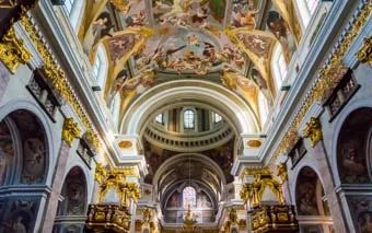Interno della Cattedrale di San Nicola a Lubiana, Slovenia